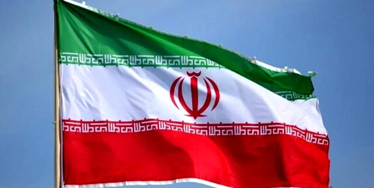 نصب برعکس پرچم ایران در یکی از هتل‌های آستراخان + ببینید