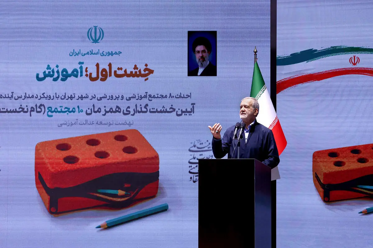 رئیس جمهور: اگر حرکتی لاک‌پشتی داشته باشیم، از دنیا عقب خواهیم ماند