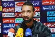 قلعه‌نویی این مربی را به استقلال توصیه کرد!/ عکسی که نام سرمربی را لو داد