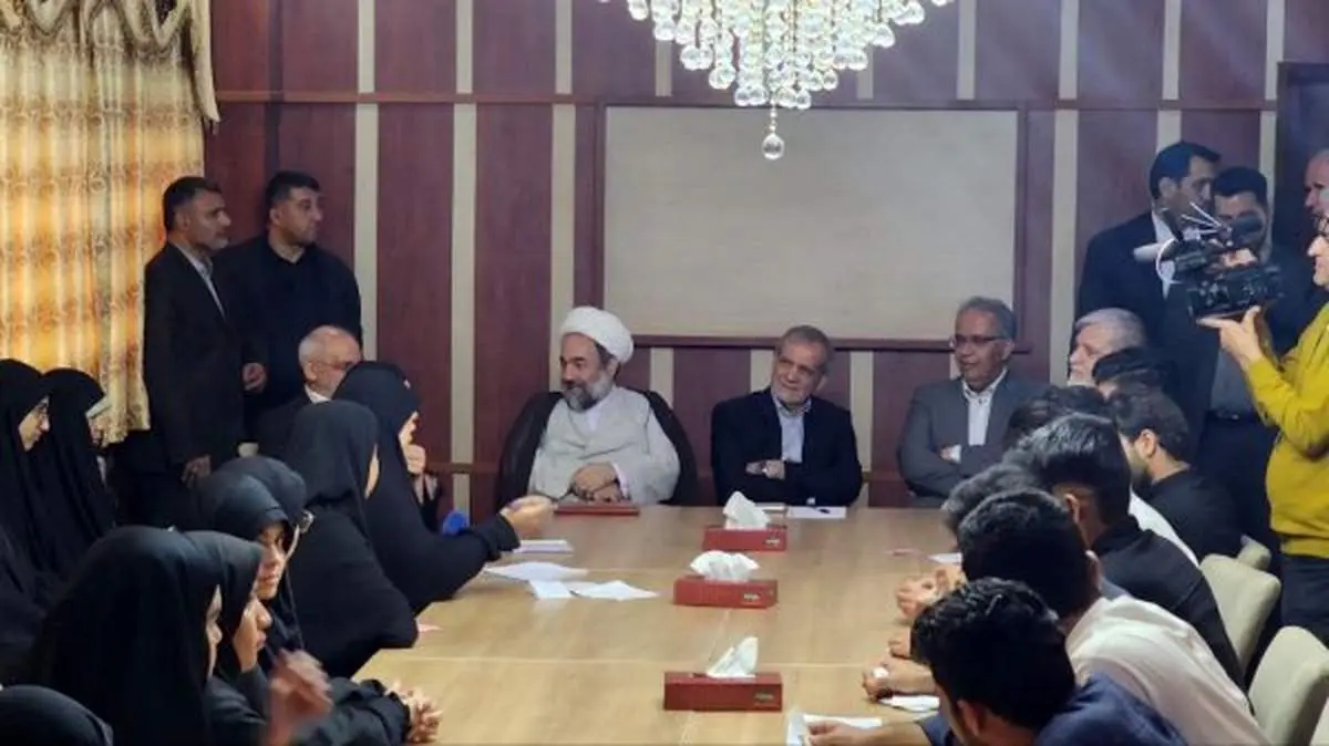 تأکید پزشکیان بر ضرورت مشارکت و مطالبهگری دانشجویان در کمک به دولت برای اجرای عدالت