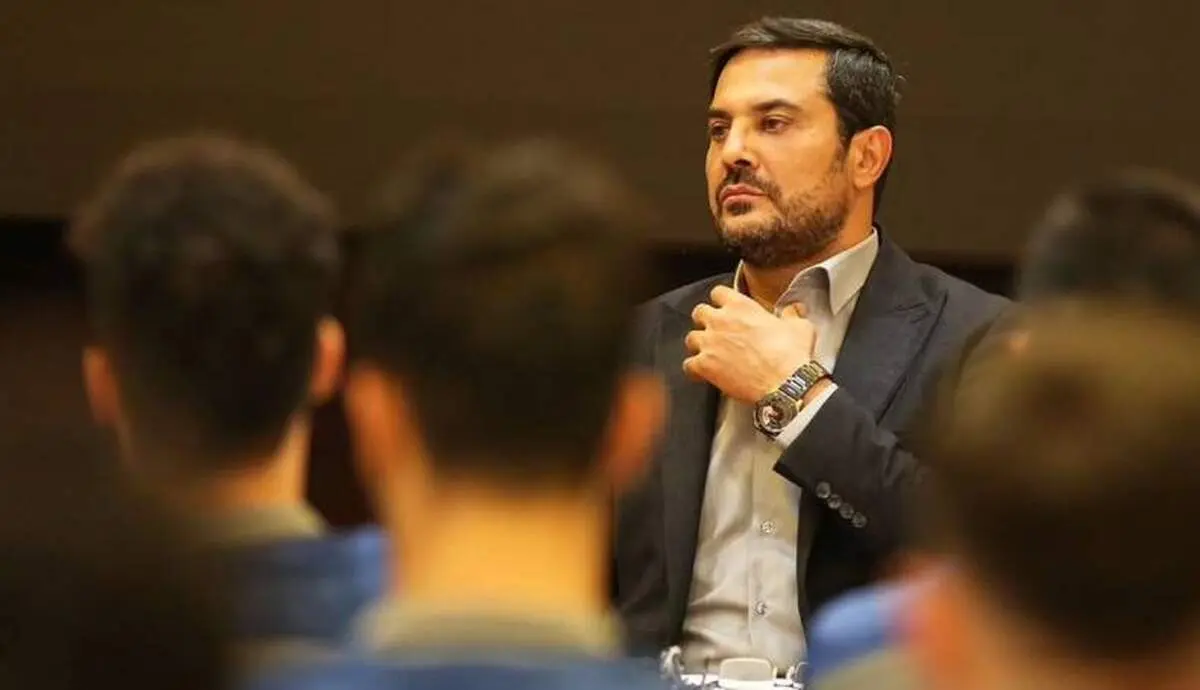 رفتار غیرانسانی برای بازداشت یک هوادار ذوب آهن ؛ با شوکر بیهوش شد + فیلم 