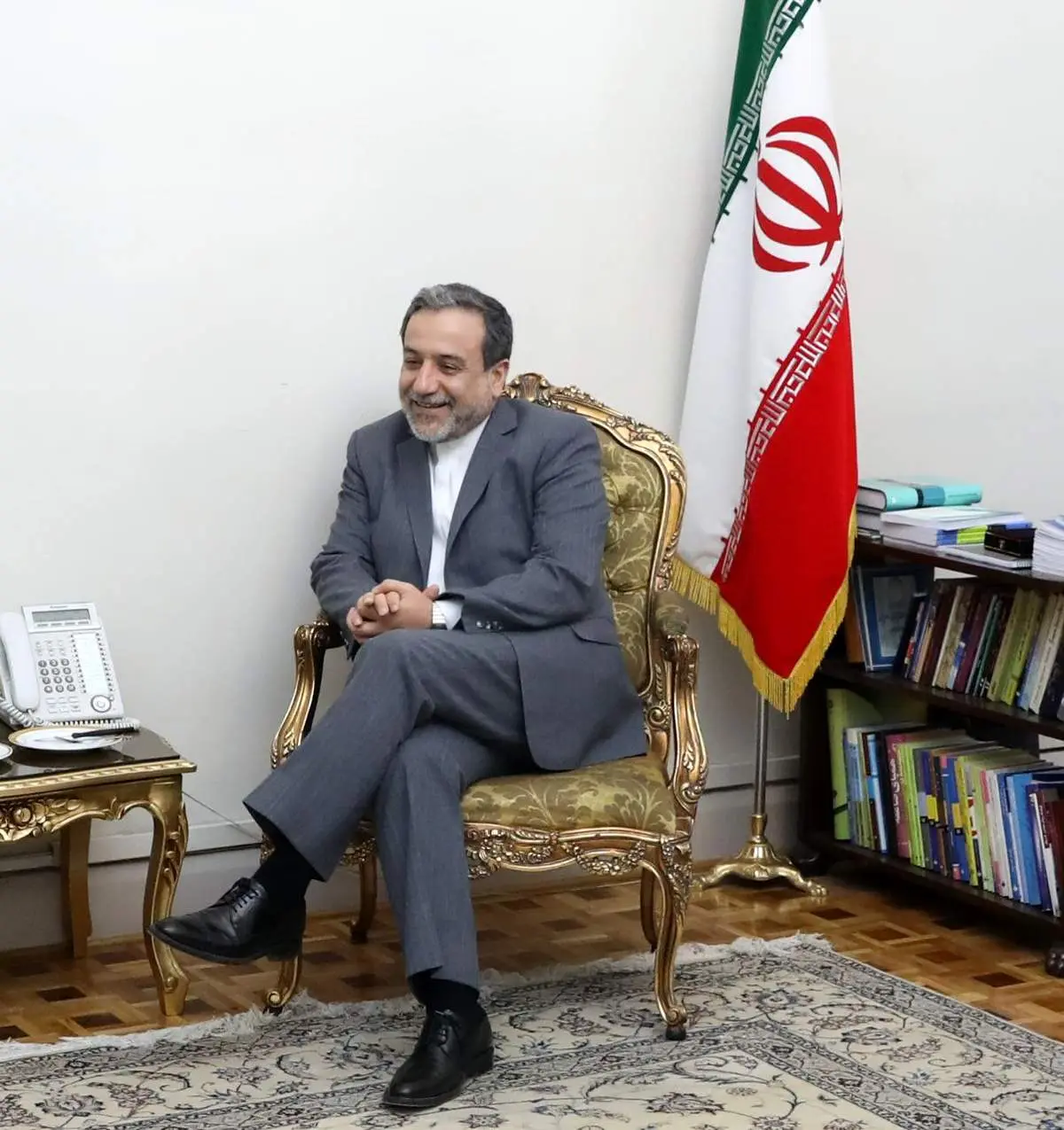 عراقچی برای باز کردن گره مناسبات با اروپا و آمریکا چه برنامهای دارد؟