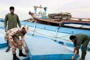ضربه مهلک مرزبانان هرمزگان به شبکه قاچاق سوخت/ توقیف ۲ میلیون لیتر گازوئیل قاچاق