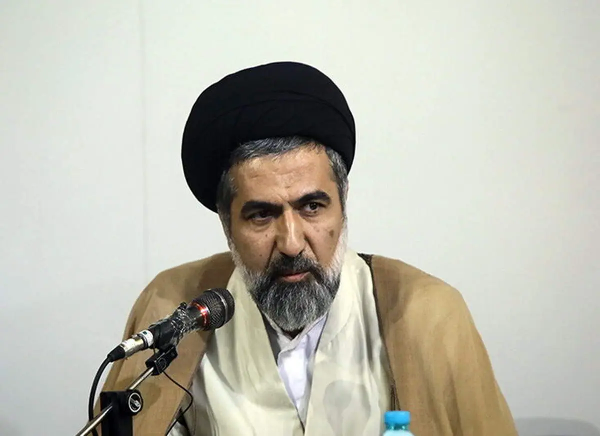 امامان معصوم هیچگاه خود را موظف نمیدانستند که مردم را بهزور وادار کنند که راهی را که آنها انتخاب کردهاند، بپذیرند