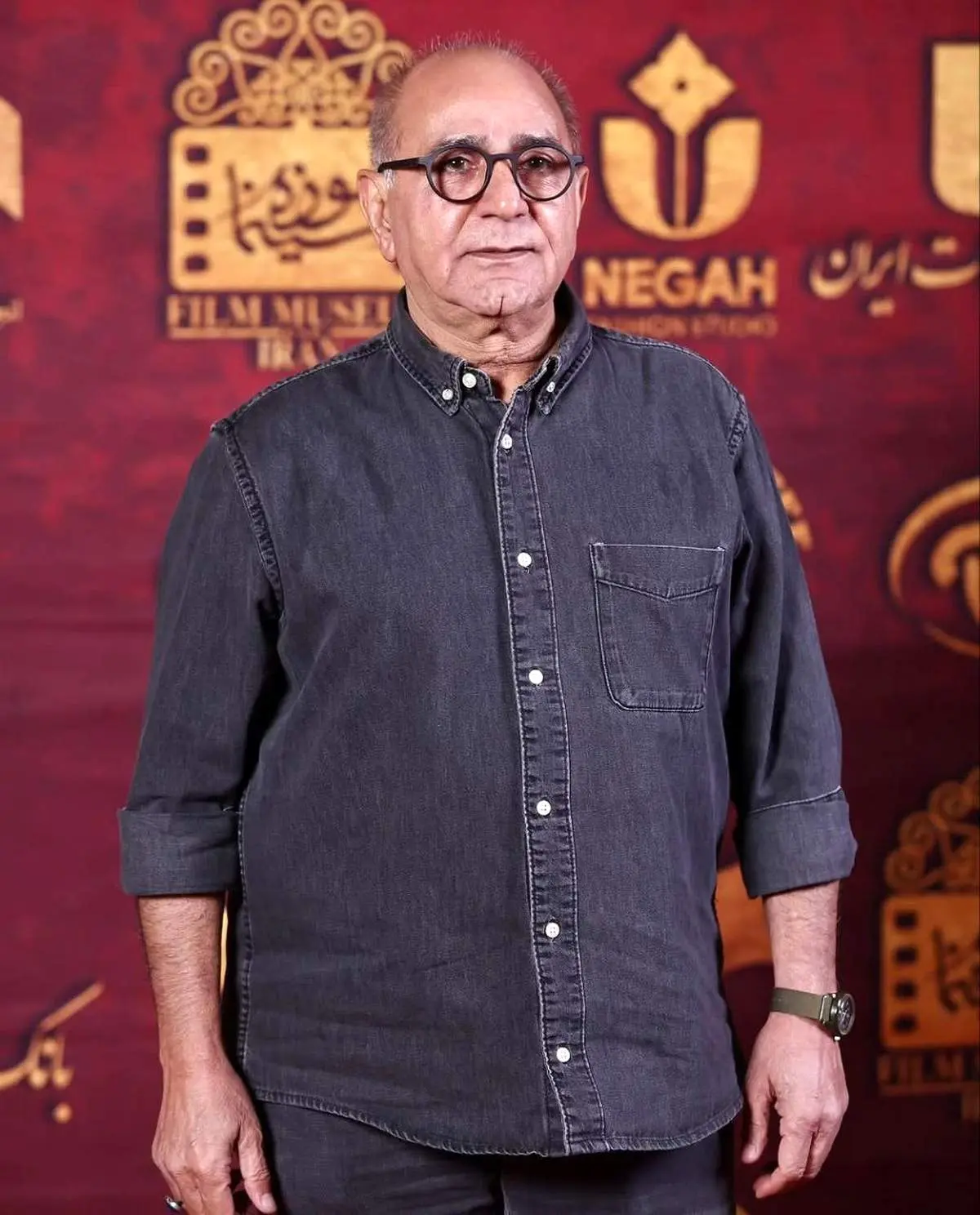 سکانس لخت شدن پرویز پرستویی که مجازی را بهم ریخته/ فیلم