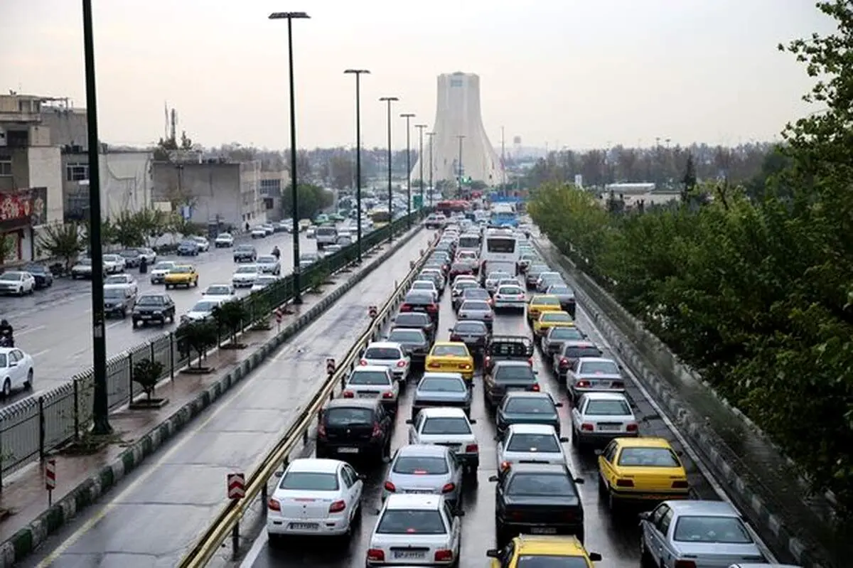 ترافیک سنگین در آزادراه قزوین - کرج