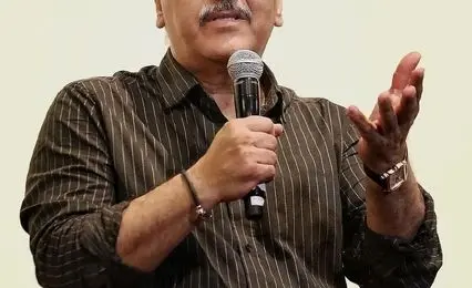 خالق «سوغاتی» هایده از مهران مدیری شکایت کرد/ فیلم