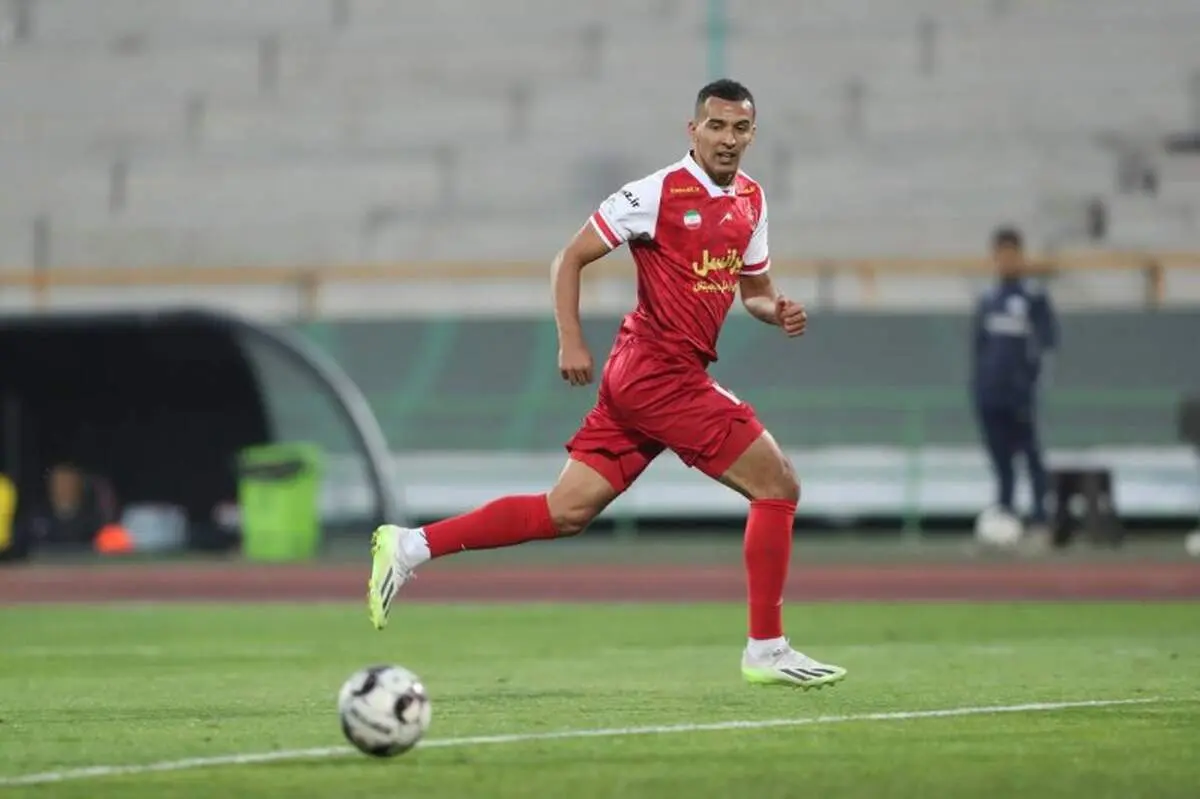 مهاجم جنجالی پرسپولیس بعد از یکسال بالاخره تیم پیدا کرد