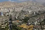 سر و وضع عجیب و خبرساز یک دختر با لنگ حمام در وسط خیابانهای تهران