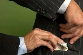 اقدام ناجور و بی‌شرمانه پدر با 2 فرزندش وسط خیابان!