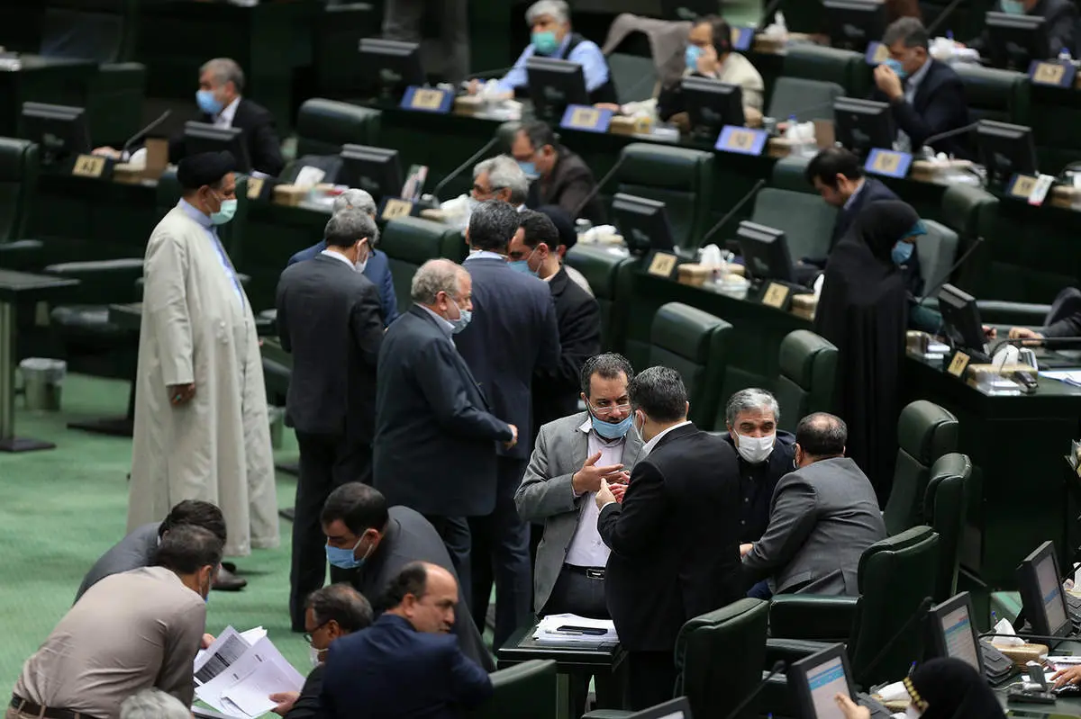 کمیسیون‌های امنیت ملی و انرژی مامور حل اختلاف دولت و مجلس شدند