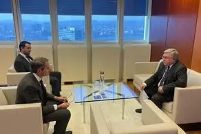 با گروسی درباره برنامه هسته ای ایران گفتگو کردم 