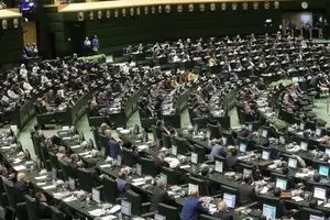 برای اولین بار اتفاق افتاد| این دو نماینده در هیچ کمیسیونی عضو نیستند
