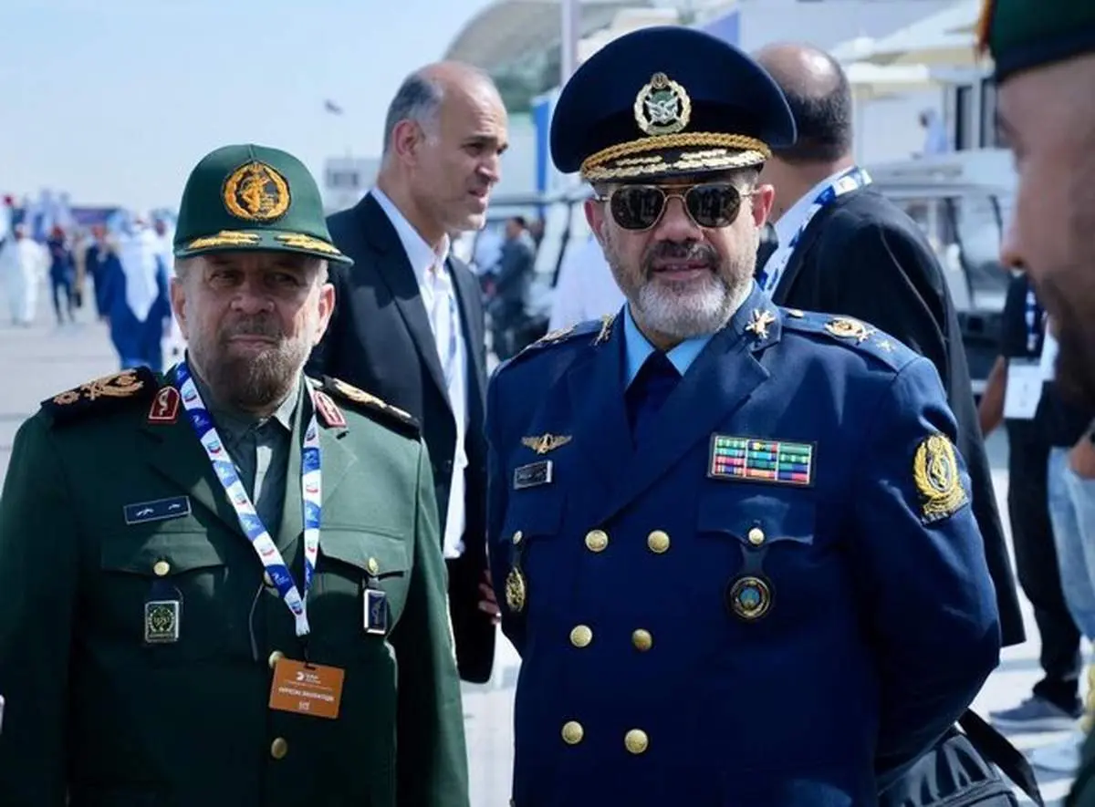 وزیر دفاع به امارات رفت 