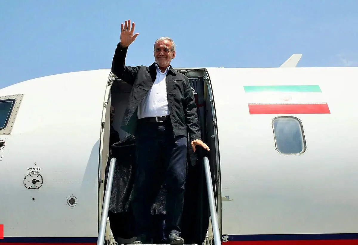 پزشکیان عازم باکو شد 