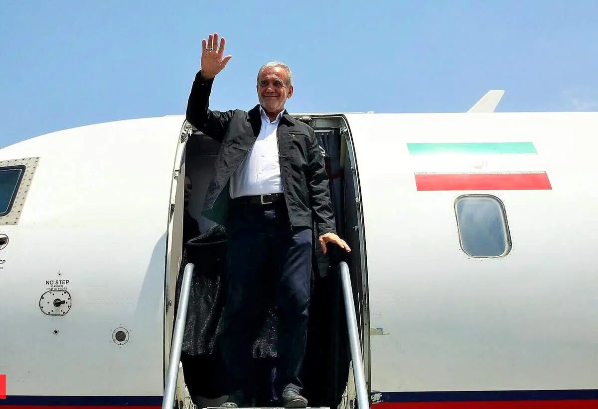 رئیس‌جمهور عازم عمان شد 