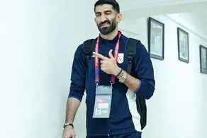 به رخ کشیدن قهرمانی تراکتورسازی؛ کری علیرضا بیرانوند لج پرسپولیسی ها را در آورد
