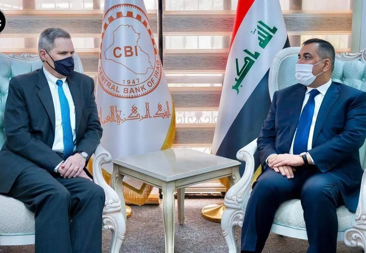 سفیر آمریکا برای کمک به اصلاح نظام بانکداری عراق اعلام آمادگی کرد
