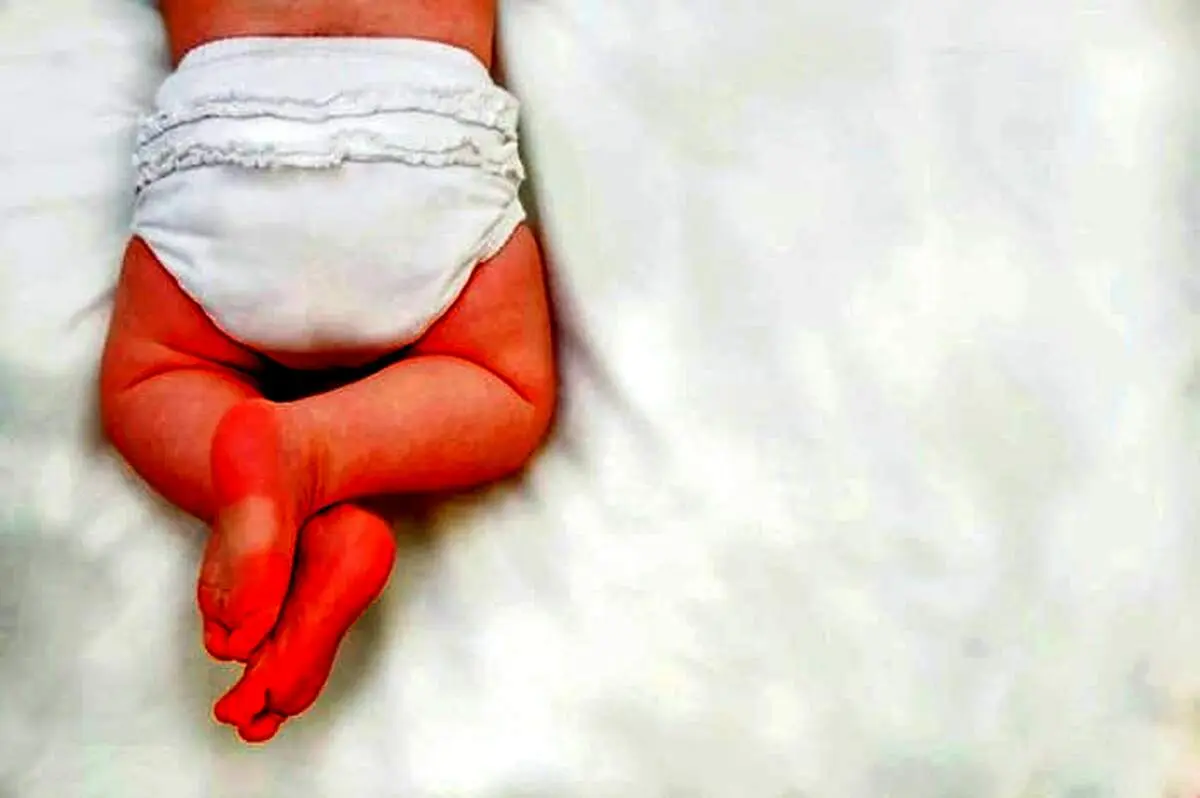 مادر بی رحم 4 کودک زیر 6 سالش را چاقو چاقو کرد و کشت 
