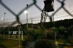 جستجو برای زندانی فراری و زندانبانِ گمشده