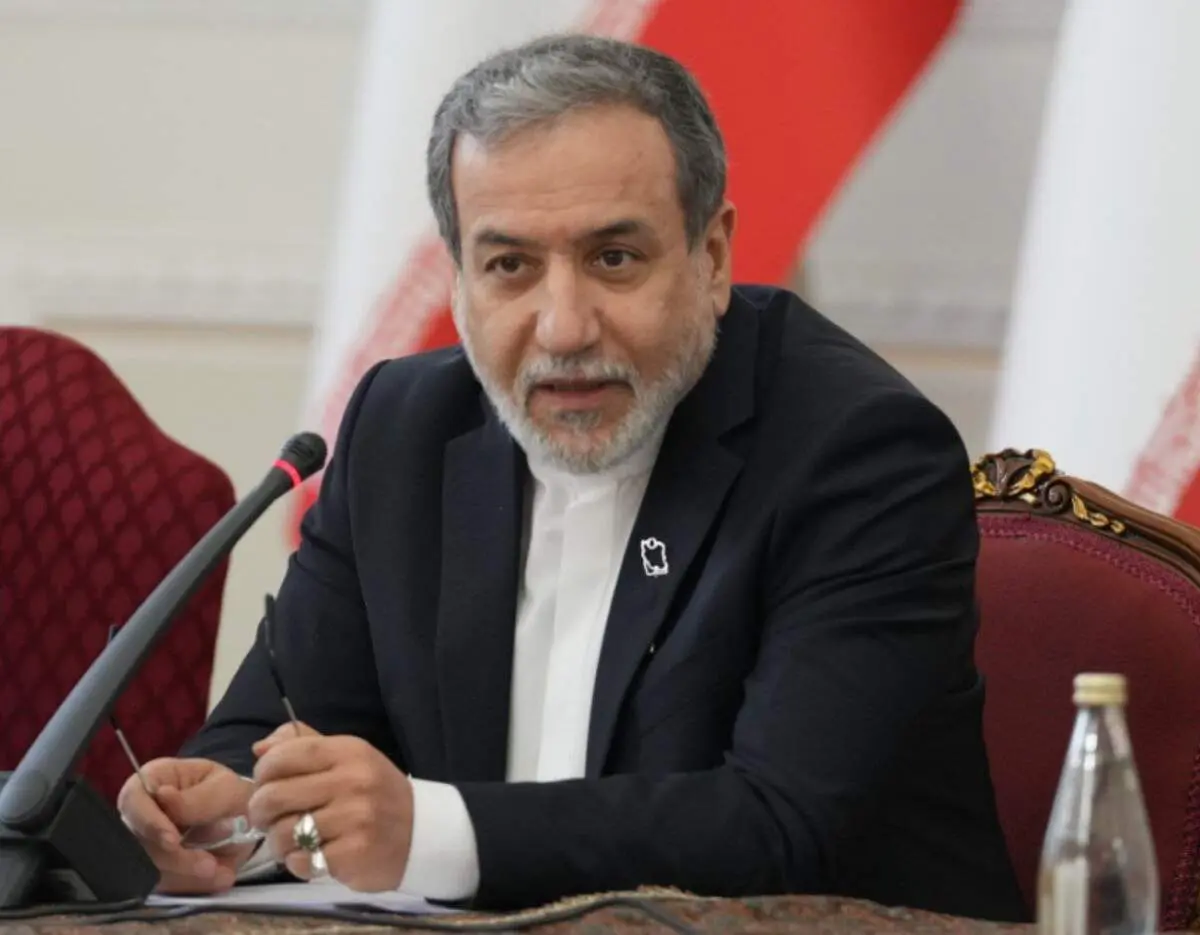 پیام قدردانی رهبر انقلاب از وزیر امور خارجه 