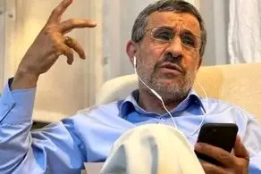 دیدار وزیر خارجه ترکمنستان در فرودگاه استانبول با احمدی نژاد
