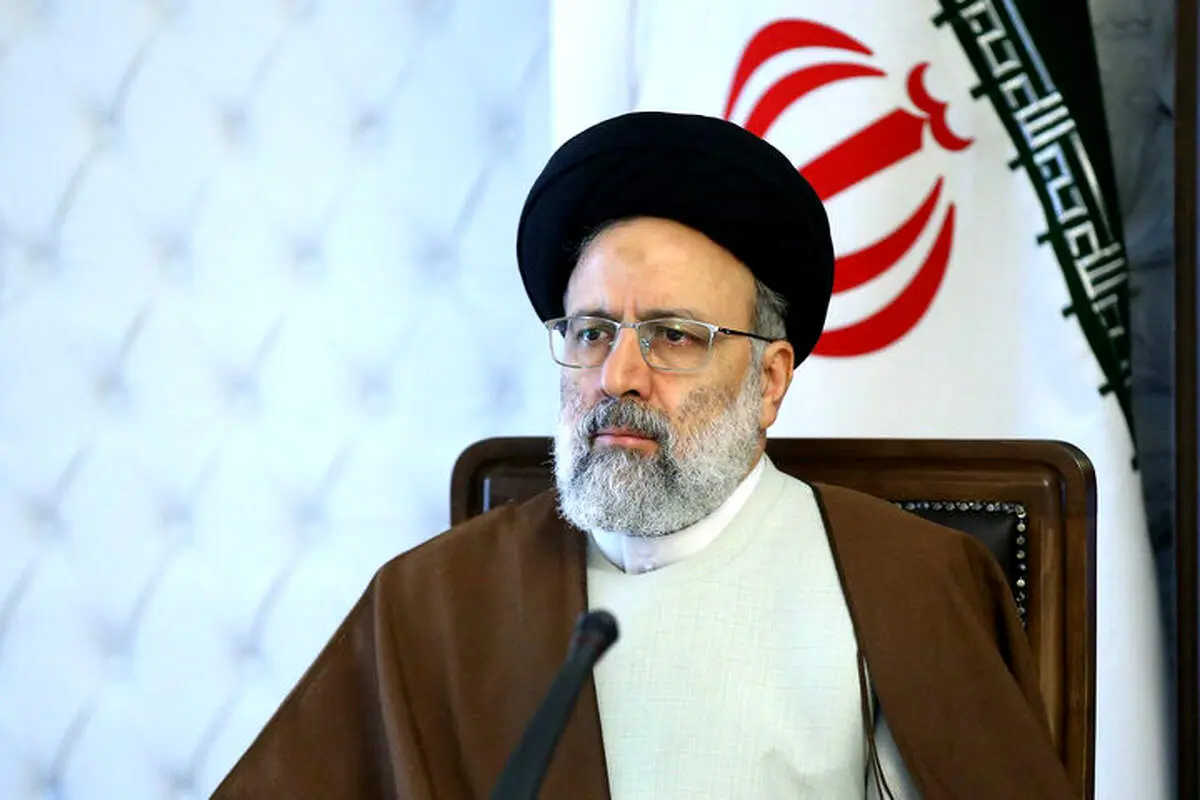 رئیس جمهور در مجلس نماند!