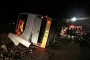 برخورد هولناک اتوبوس با کامیون