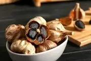 با خواص شگفت انگیز سیر سیاه بیشتر آشنا شوید!