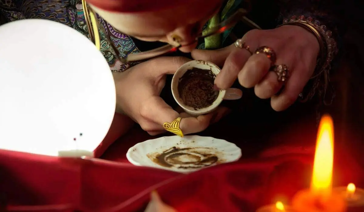 زن رمال دو میلیارد گرفت نقشه قتل داد