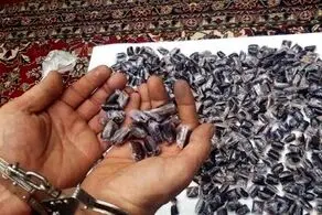 بلع ۲۹۰ بسته تریاک برای قاچاق