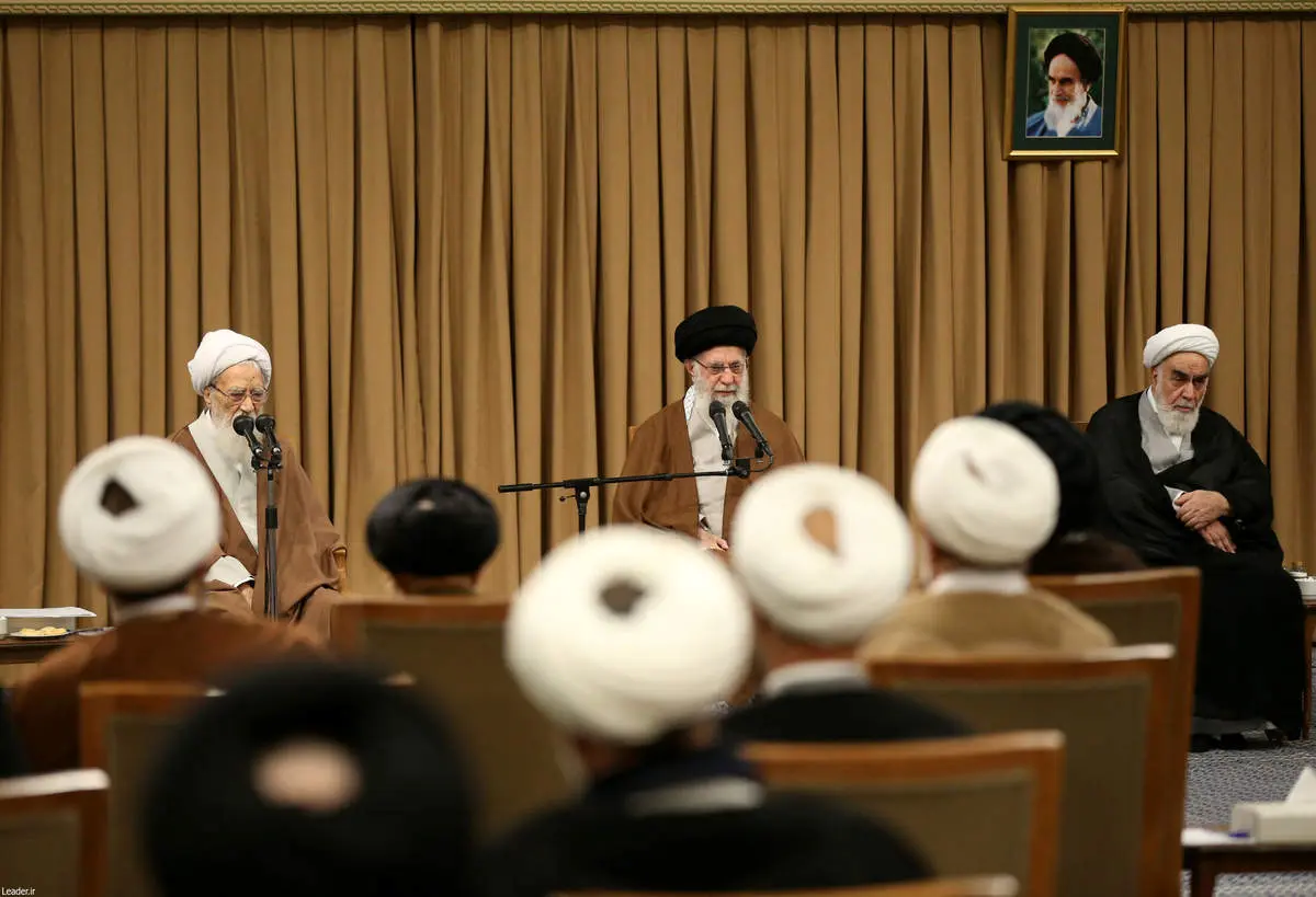 وجود مجلس خبرگان نشان میدهد در حرکت مستمر نظام به سمت اهداف هیچ وقفهای ایجاد نمیشود/ باید کمال دقت را در تشخیص شرایط ذکرشده در قانون اساسی برای رهبر بکار برد