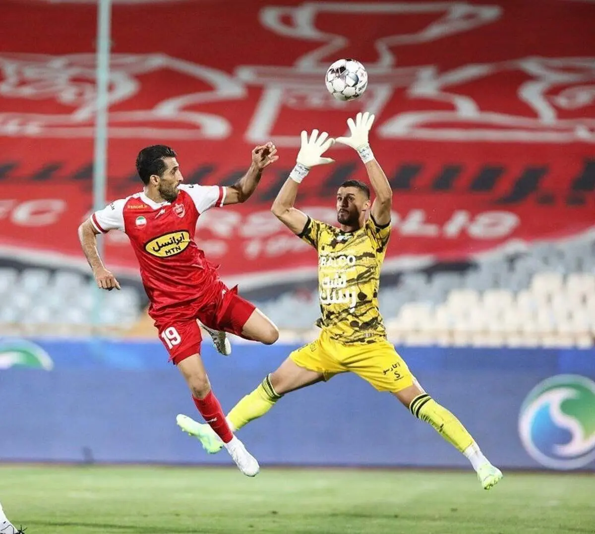 پرسپولیس از جانشین بیرانوند فرصت خواست
