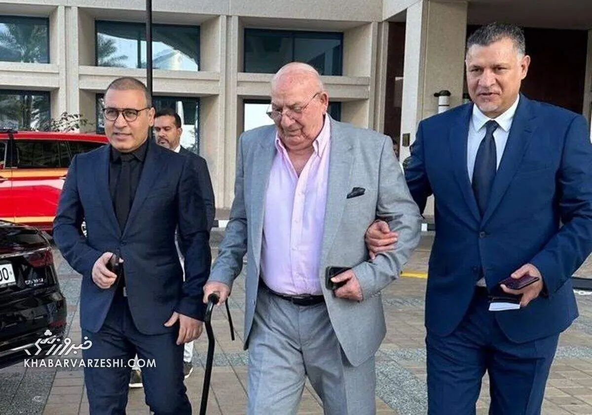 آشتی کنان مهدوی کیا و علی دایی/ ملاقات دو ستاره مشهور پرسپولیس در دبی
