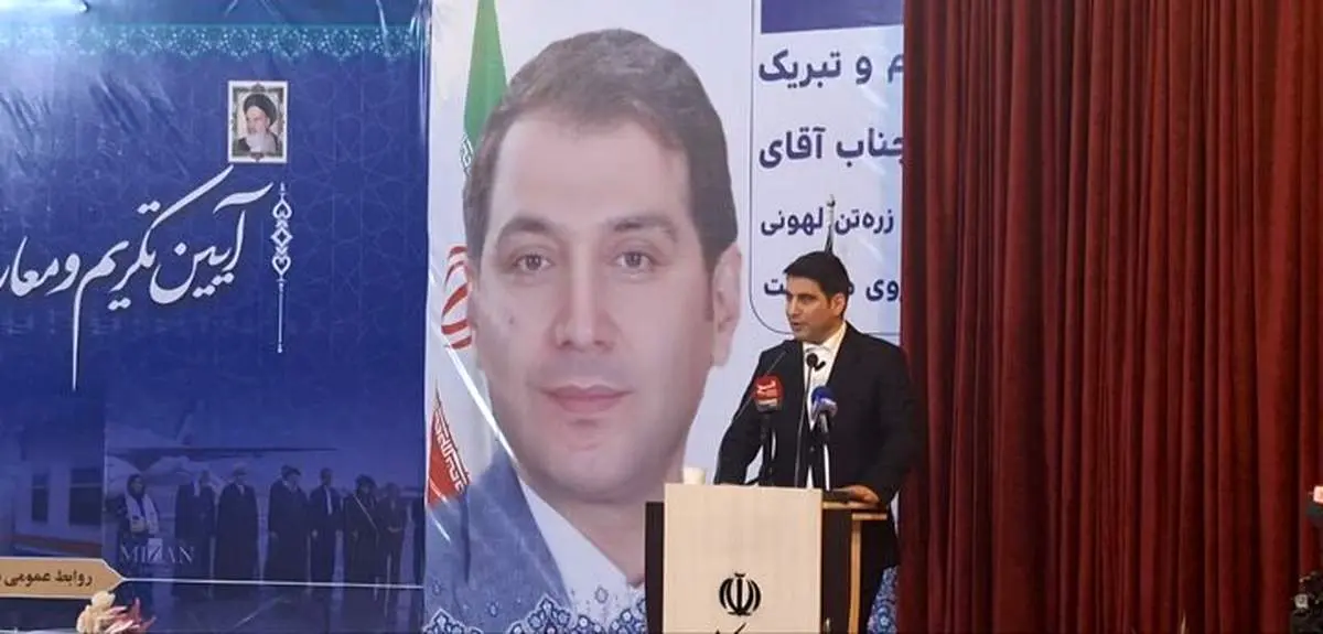 اولین استاندار اهل سنت کردستان آغاز به کار کرد