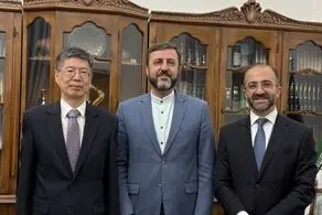 رایزنی غریب‌آبادی با دیپلمات‌های ارشد روسیه و چین در مورد «اسنپ‌بک»