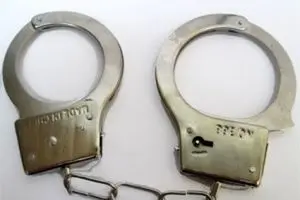 اگر این متهم فراری را می شناسید سربعا اطلاع دهید/ عکس