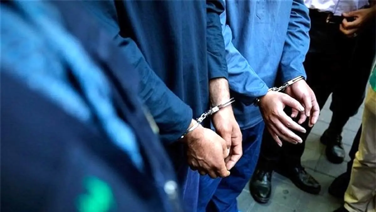 سرقت همراه با اذیت و آزار
