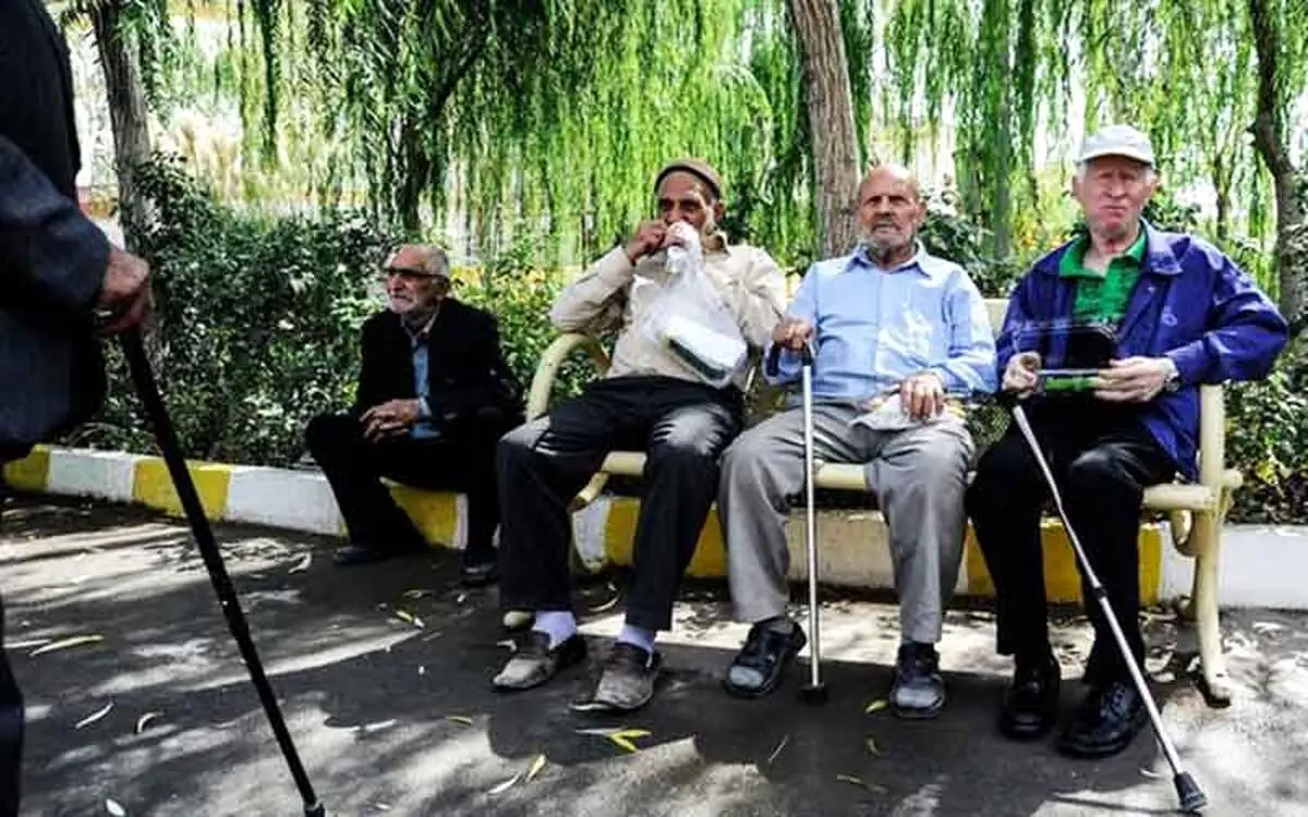 خبر مهم مجلس برای بازنشستگان/ افزایش دوباره حقوق‌ها در راه است؟