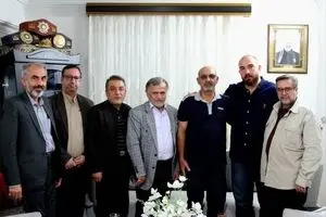 فعال سیاسی به دیدار امیرحسین زارع رفت 