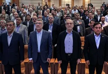 تجلیل پزشکیان از ۱۲ نام‌آور پزشکی ایران در آستانه روز پزشک