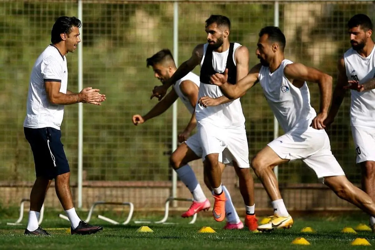 تمرین استقلال باز هم جنجالی شد!