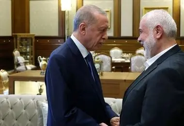 خانواده اسماعیل هنیه از غزه خارج شدند 