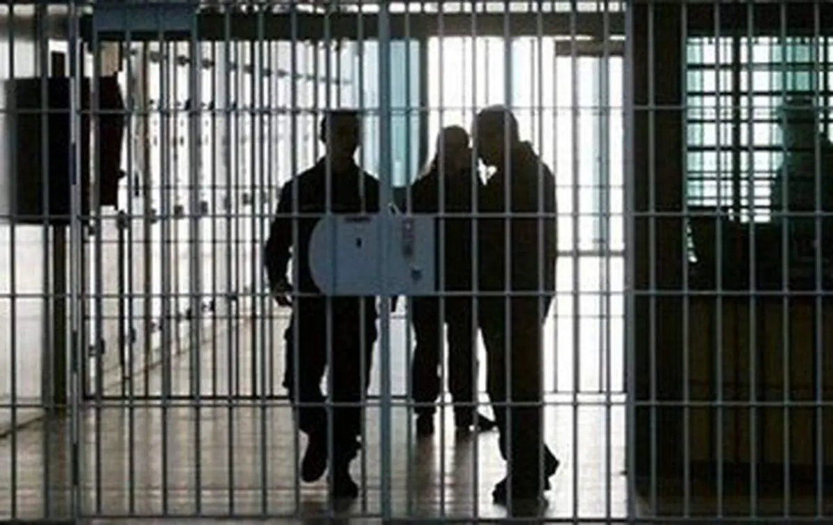 به مبارزان قرص سیانور میخوراندیم| جرات نگاه کردن به جنازههایشان را نداشتیم!