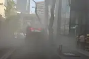 نجات ٨٠ نفر از آتش سوزی یک مجتمع اداری-تجاری
