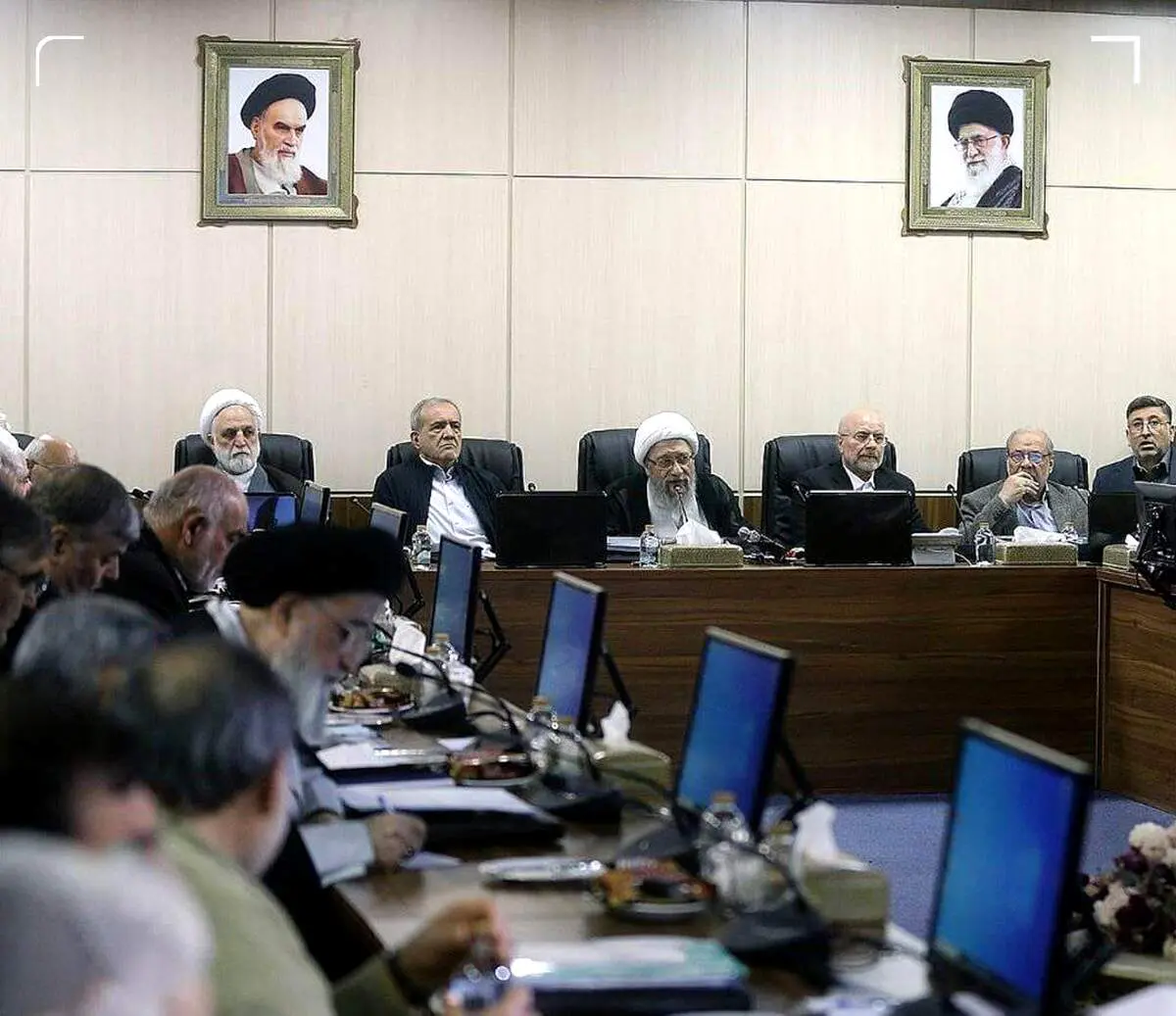 موافقت مجمع تشخیص با پالرمو