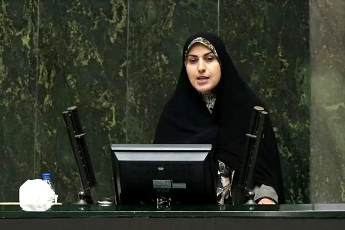 حمله بی سابقه نماینده زن مجلس به رئیسی: به گشت ارشاد دولت بگویید که اگر وجود دارد گشتی نیز در استان اصفهان بزند
