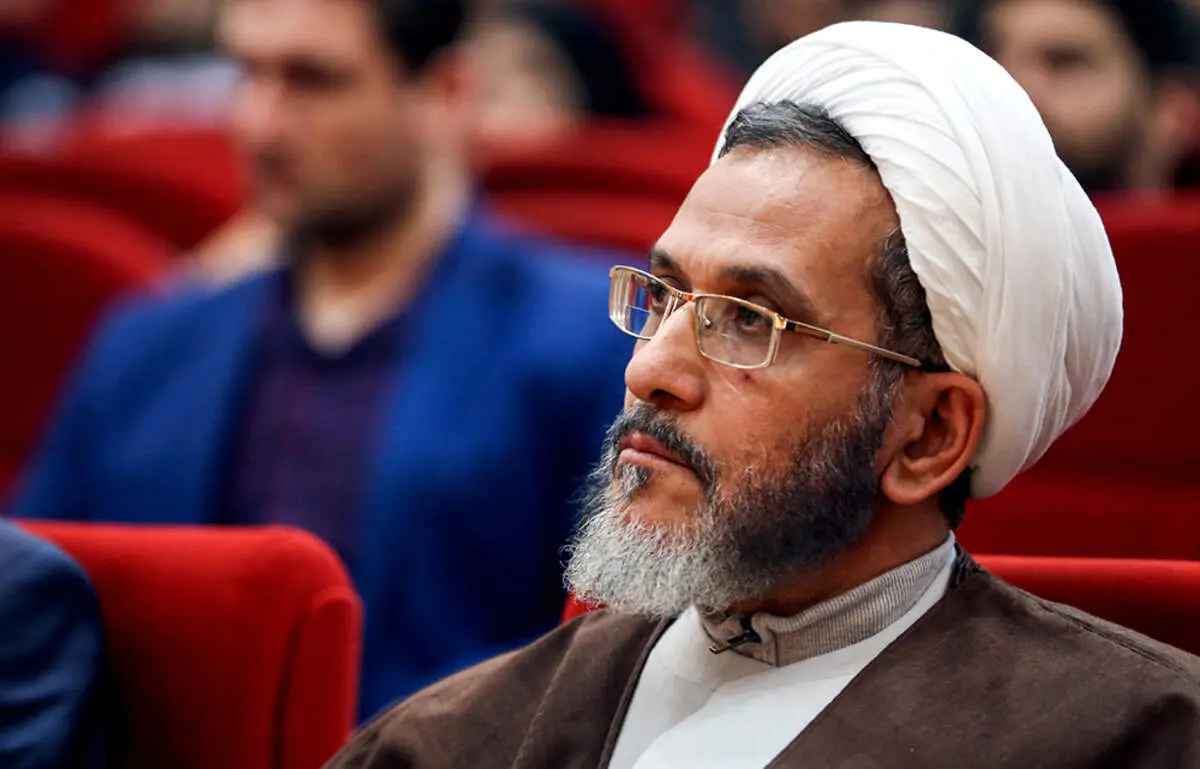 امیر تتلو رو را پیش رئیسی بردند حالا او به خودشان فحش میدهد