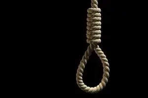 سخنان تکان‌دهنده یک پدر از خودکشی دخترش: با چشمان خودم طناب را دور گردنش دیدم!