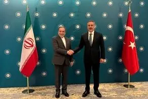 دیدار عراقچی و فیدان در استانبول 